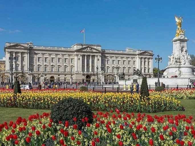 Staylondon - Sleeps 6 With Free Parking - Tourist, Concerts & Matches *
